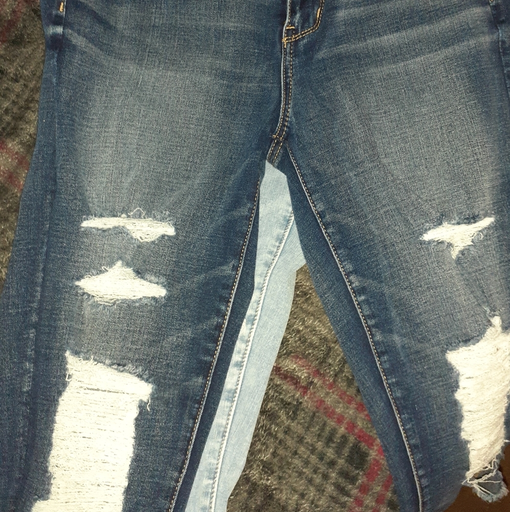 American Eagle Jeans (2 pairs)
